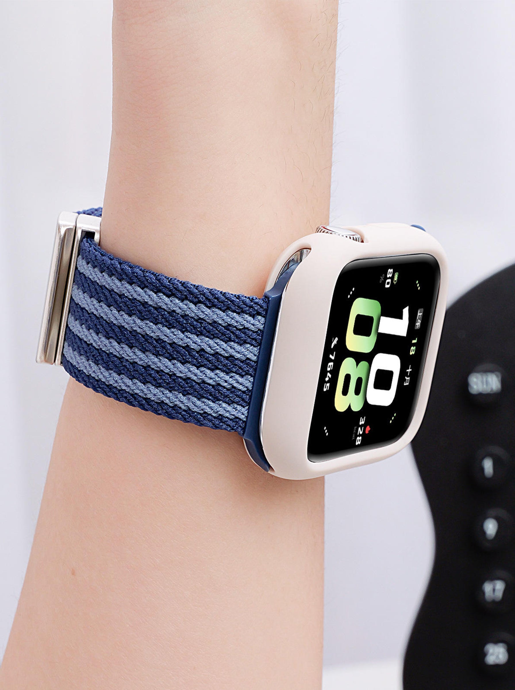 Braided Nylon Strap with Magnetic Clasp for Apple Watch Series 11 10 9 8 7 6 5 4 (42/44/45/46/49mm)