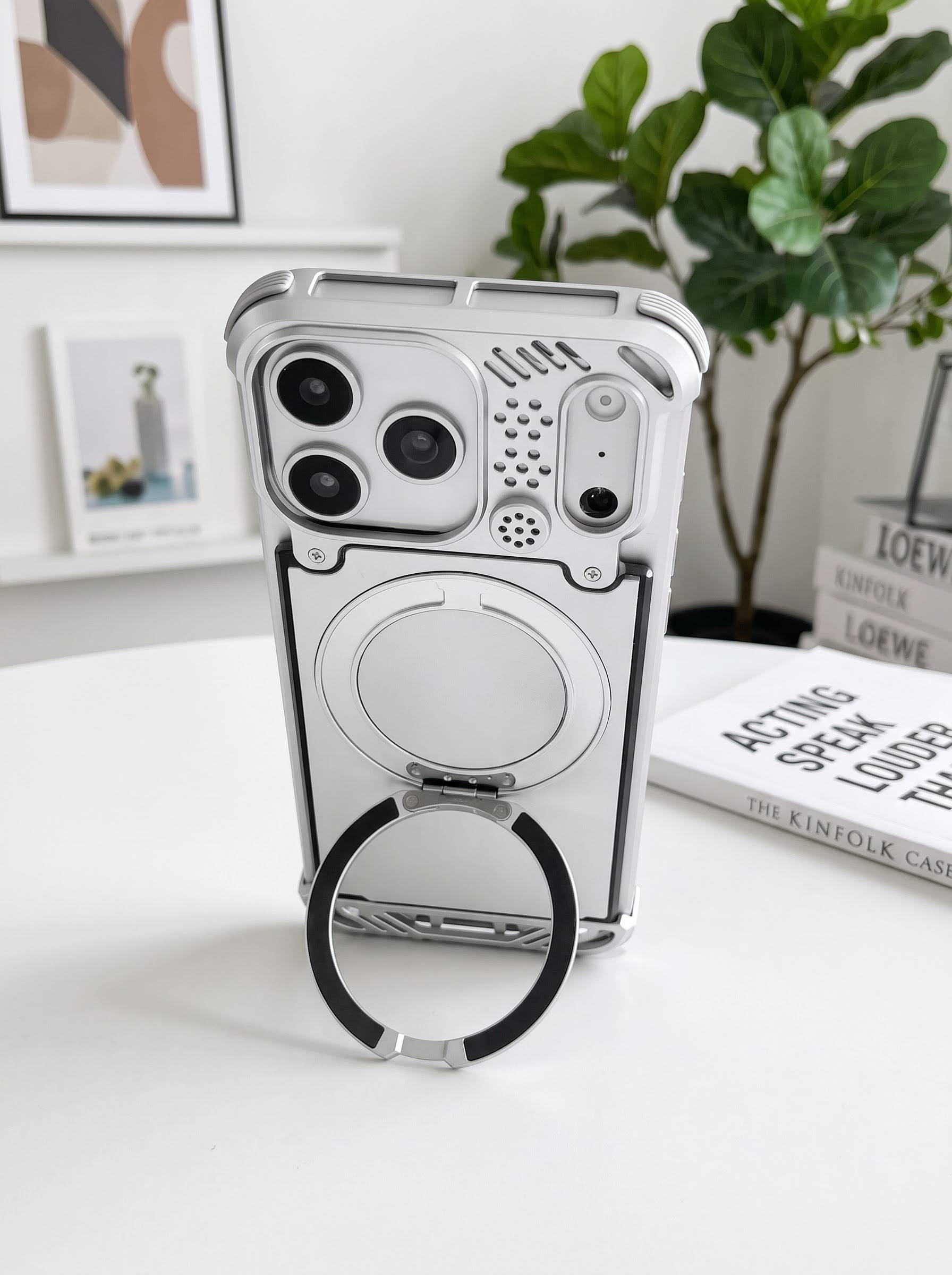 Metal Frameless Rotating Stand Case With Aromatherapy And Magnetic